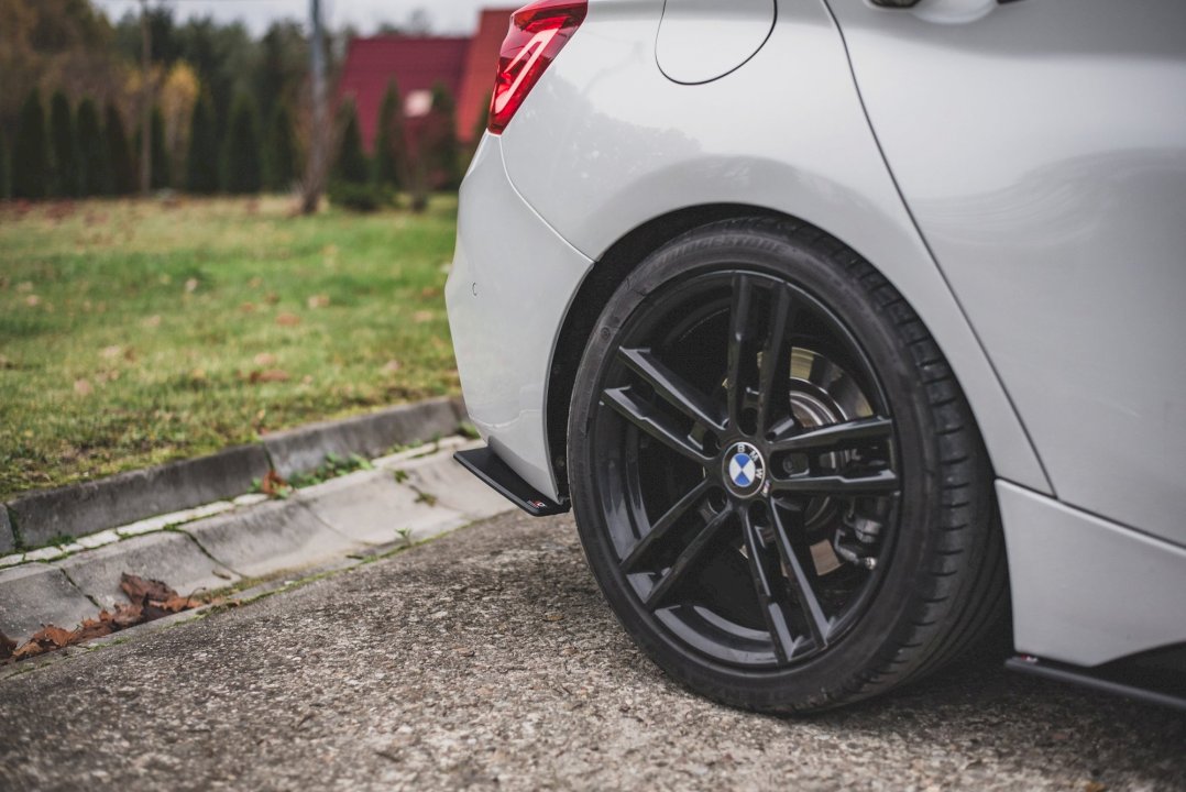 Maxton Design - STREET PRO DURABILITY REAR SIDE SPLITTERS V3 BMW 1 F20 M-PACK FACELIFT / M140I (2015-2019)