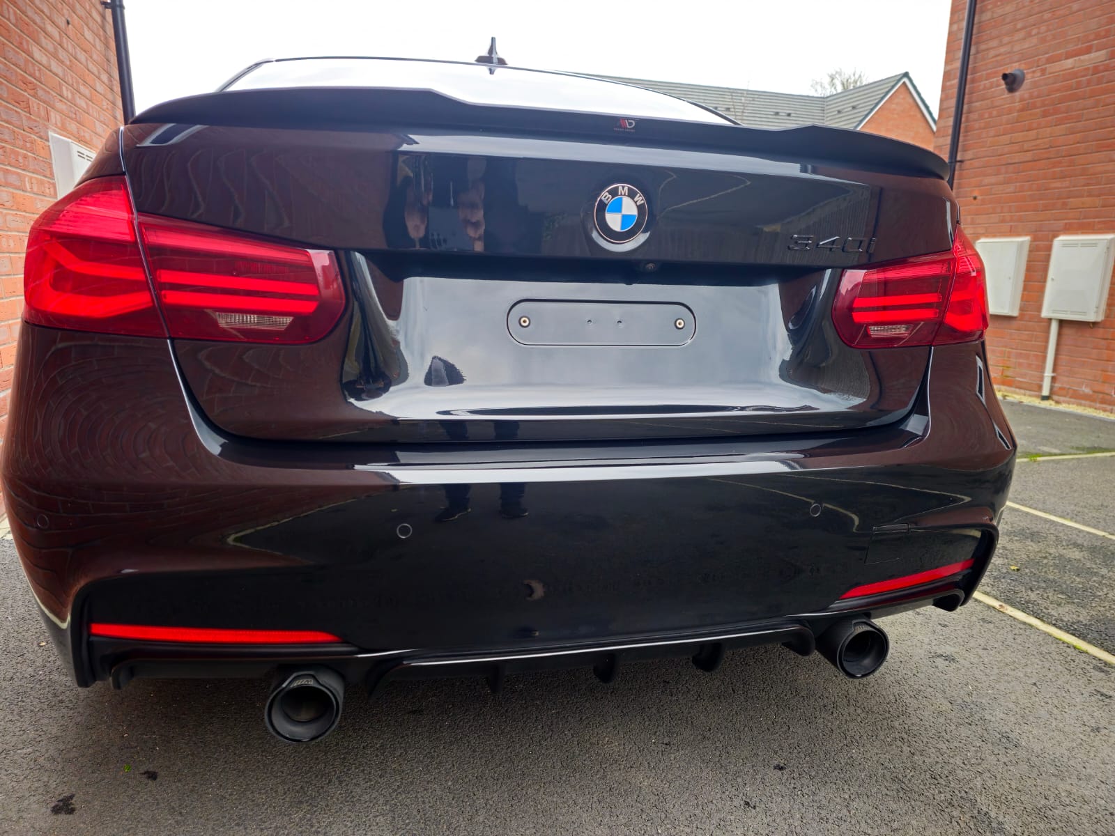 Maxton Design - Spoiler CAP BMW 3 Sedan F30