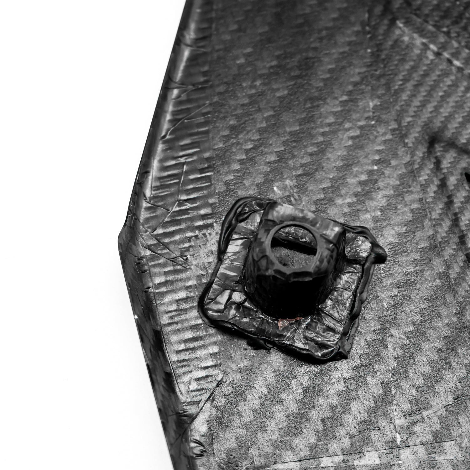 BMW G90 & G99 M5 S68 Gloss Carbon Fibre Engine Cover