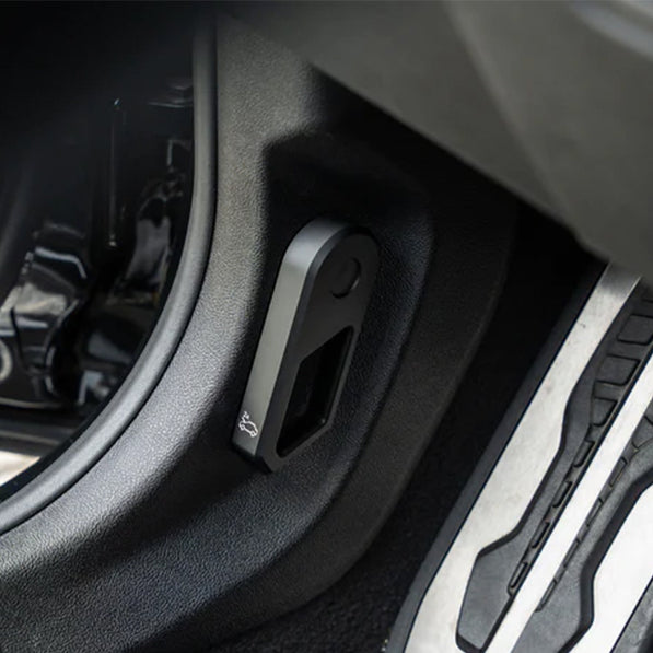 Carbonex BMW M5/M8 Bonnet Hood Latch Handle In Black (F90/F92)