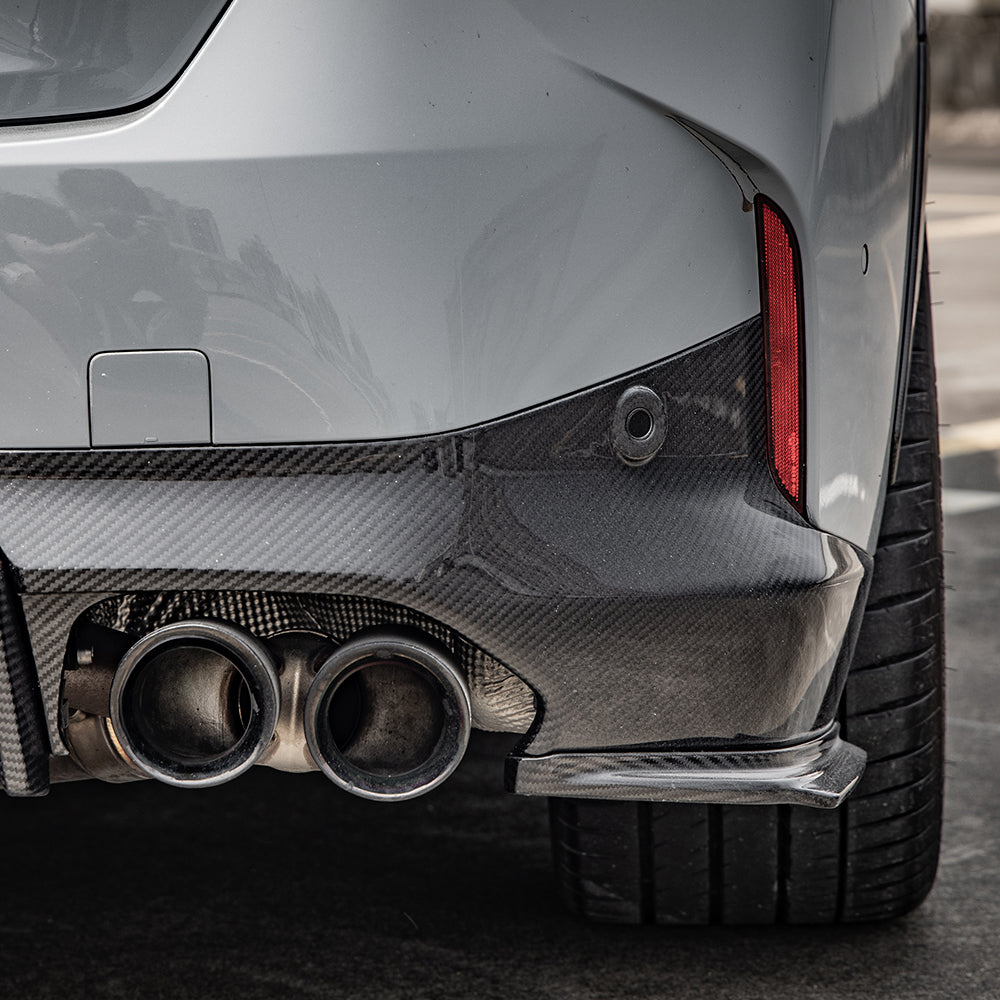 SooQoo BMW G42 M240i Rear Side Splitters In Gloss Carbon Fibre