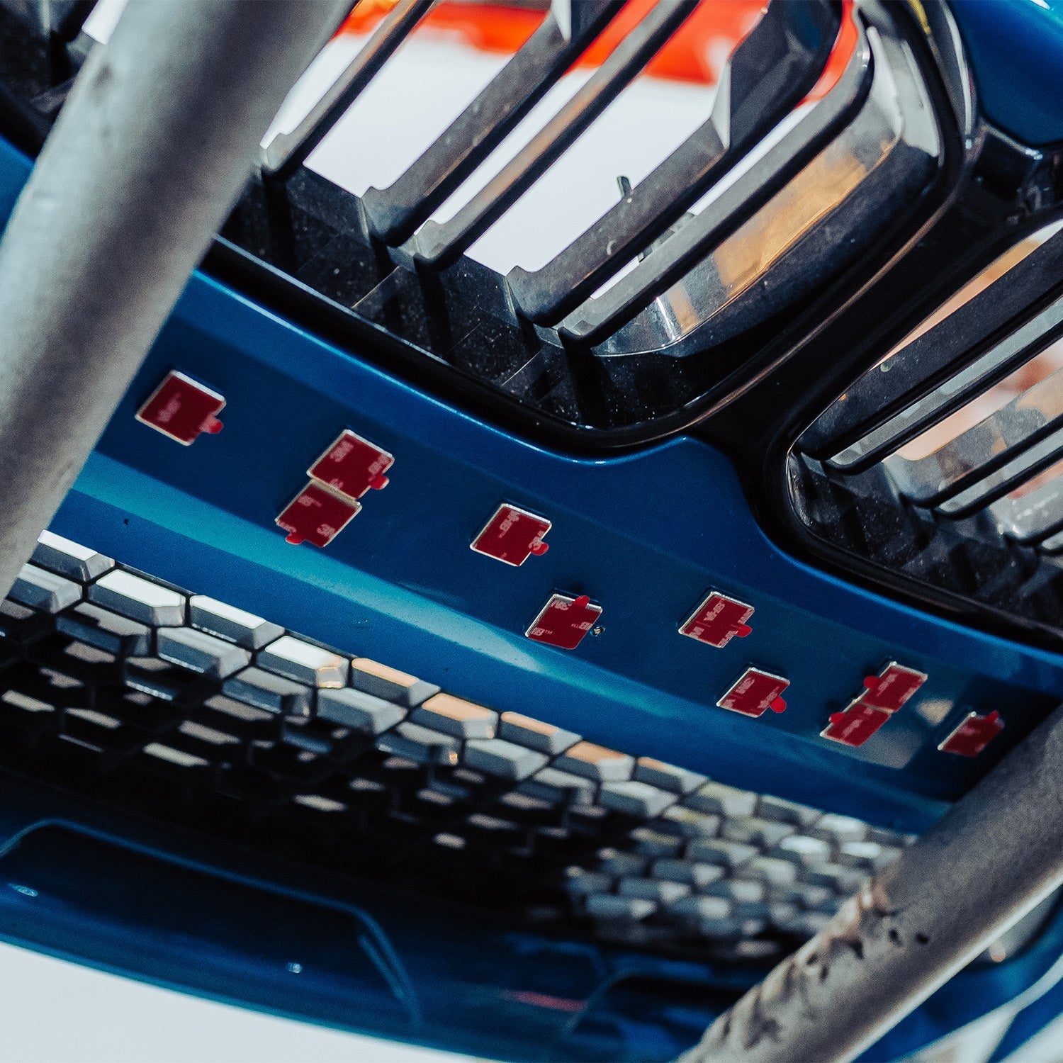 TwistNFix MAGNFIX Magnetic License Plate Holder