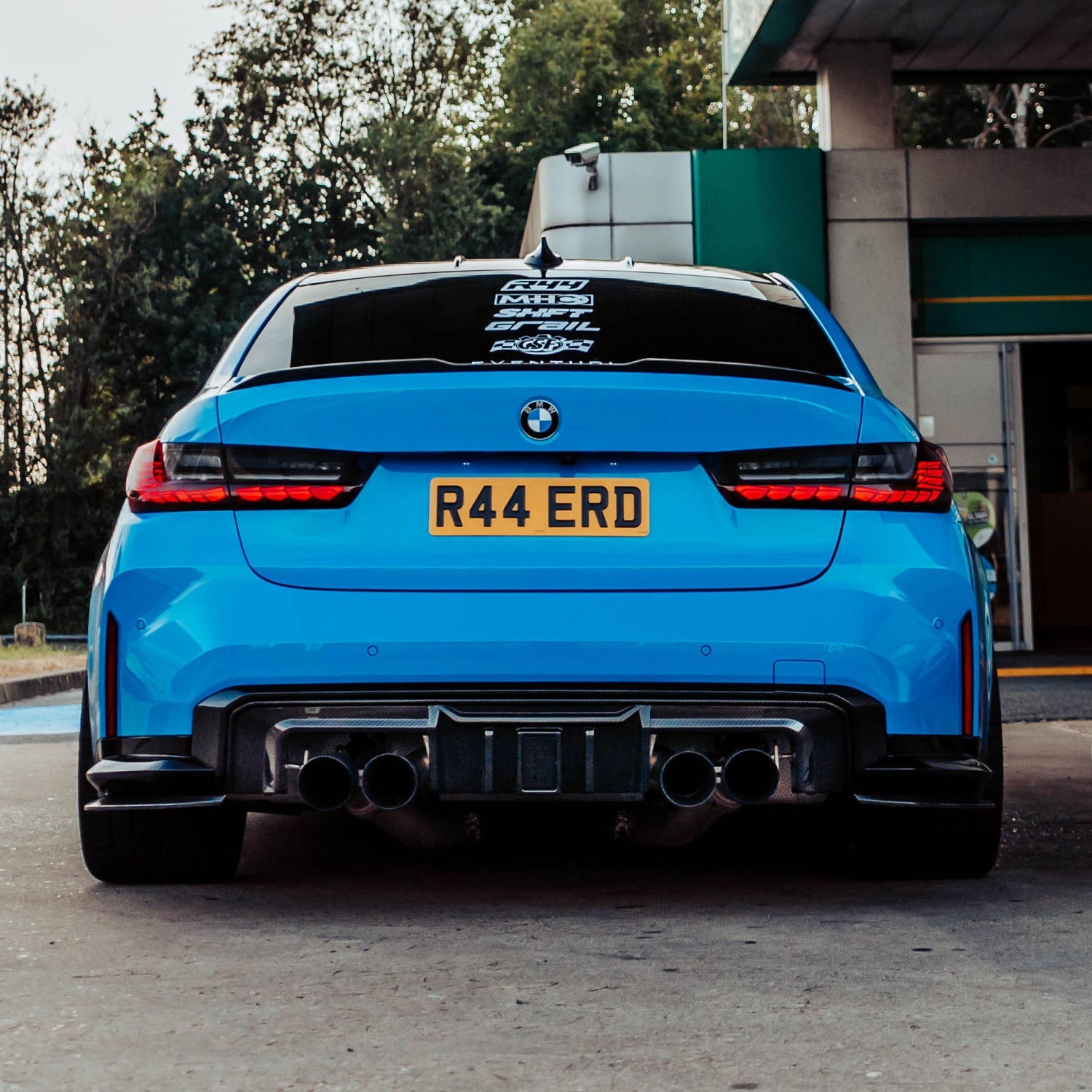 MHC+ BMW M3/M4 Low Line Styling Kit In Gloss Pre Preg Carbon Fibre (G80/G82/G83)
