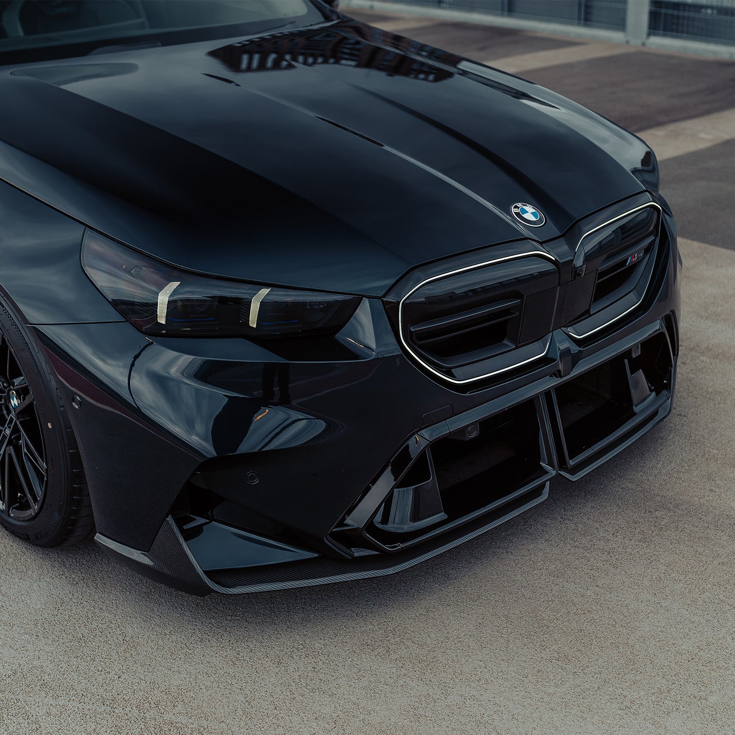 MHC+ BMW G90 & G99 M5 Performance Style Front Splitter In Pre Preg Carbon Fibre