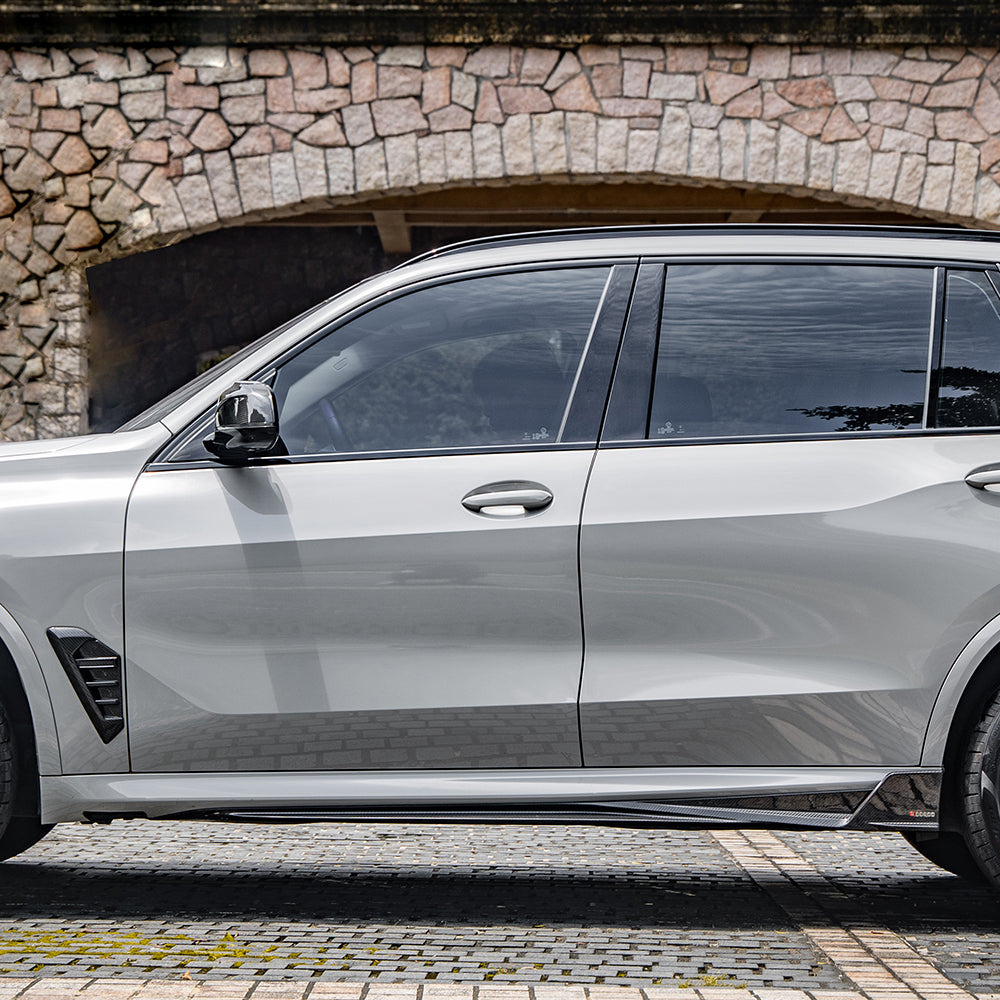 SooQoo BMW G05 X5 Side Skirts In Gloss Carbon Fibre