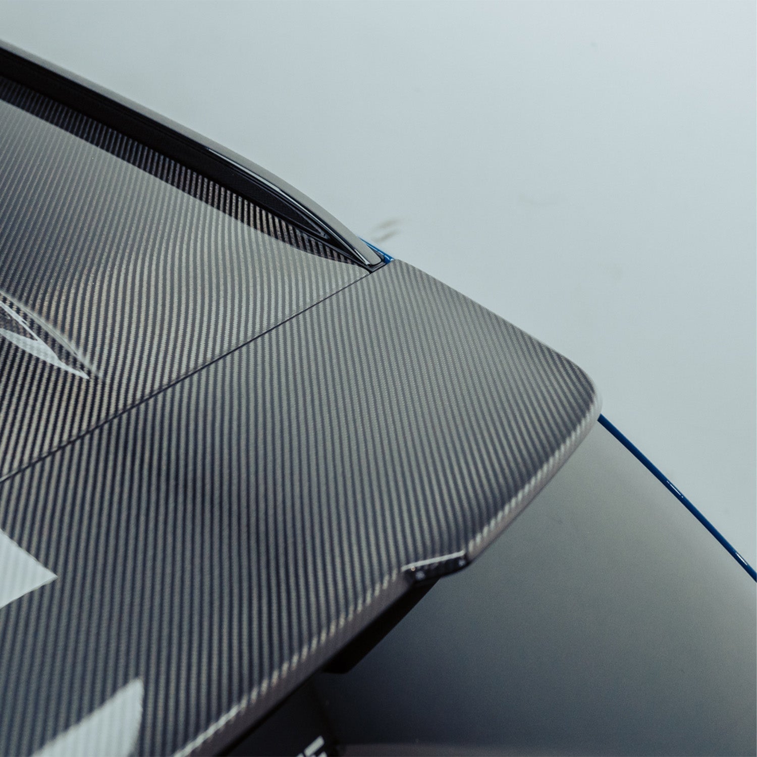 SooQoo BMW G81 M3 Touring Roof Spoiler In Gloss Pre Preg Carbon Fibre (2023+)