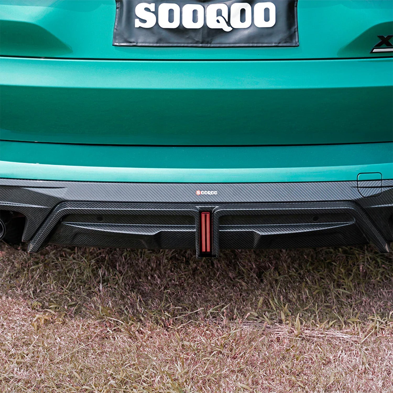 SooQoo BMW F95 X5M LCI Rear Diffuser In Gloss Carbon Fibre
