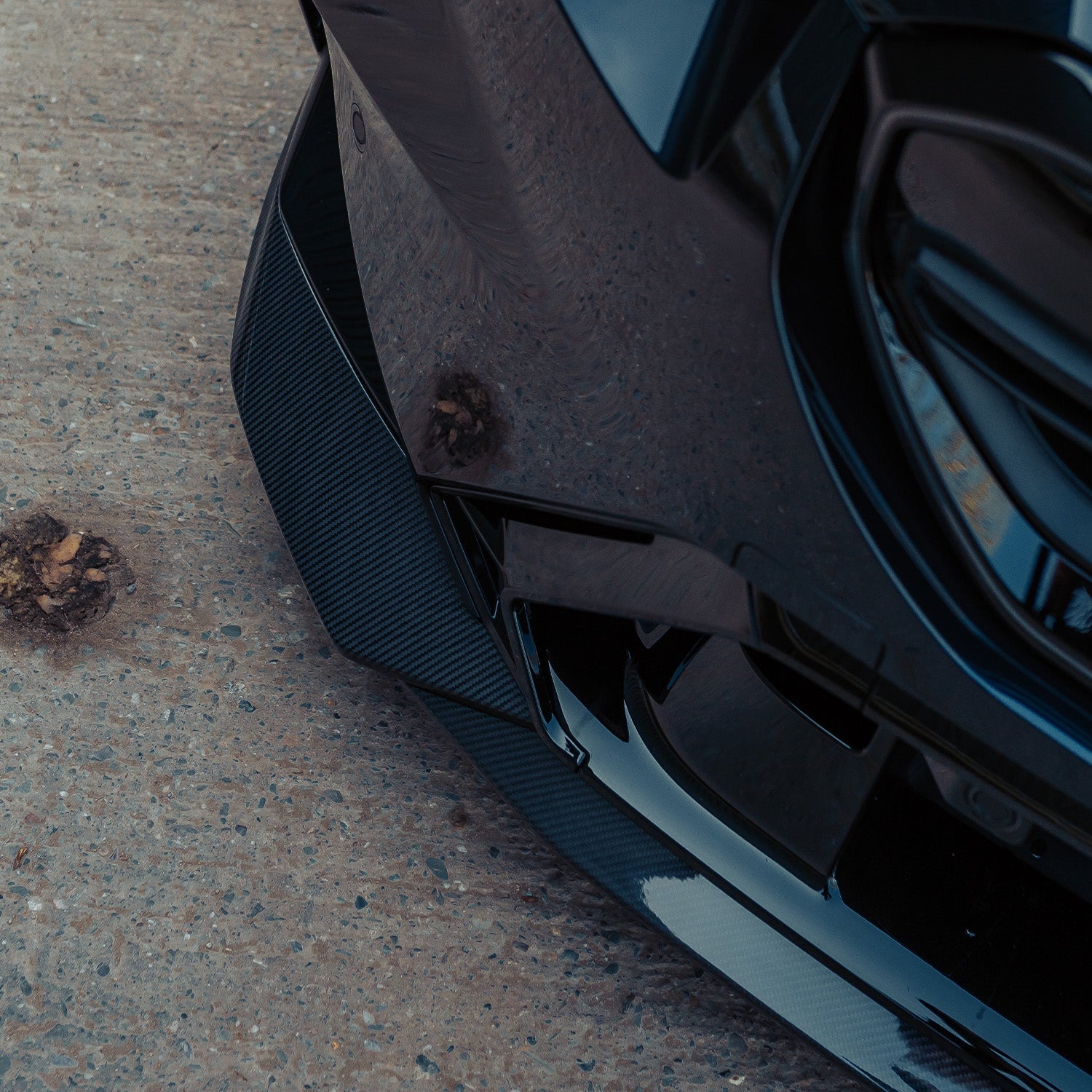 SooQoo BMW G90 & G99 M5 SQ-A Front Splitter In Gloss Carbon Fibre