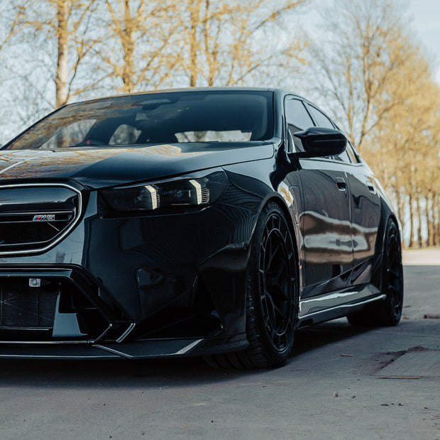 SooQoo BMW G90 & G99 M5 SQ-A Side Skirts In Gloss Carbon Fibre