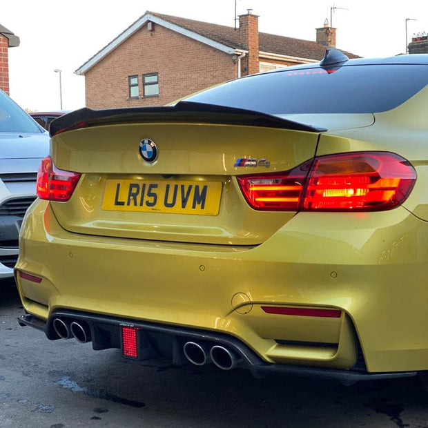 BMW M3 (F80) FULL CARBON FIBRE KIT - V5