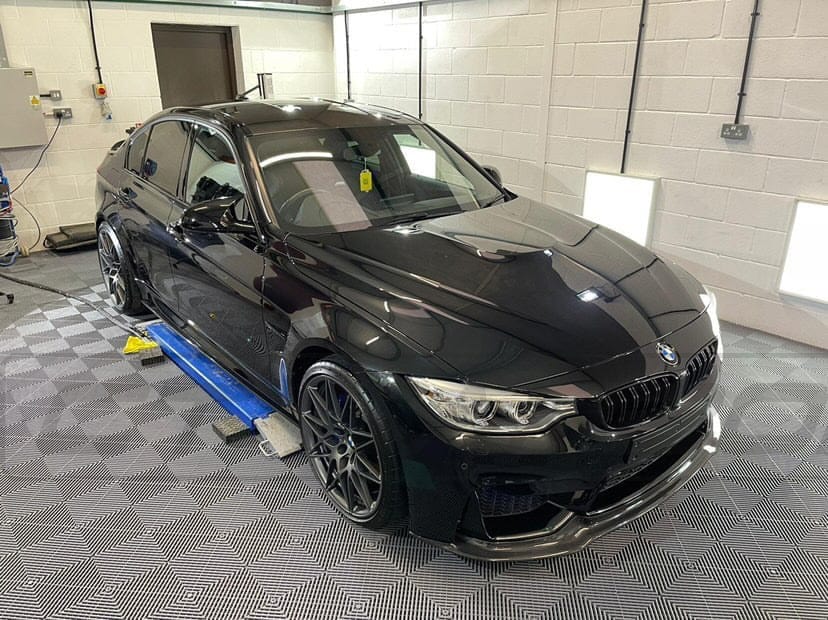 BMW M3 (F80) SALOON FULL CARBON FIBRE KIT - V3