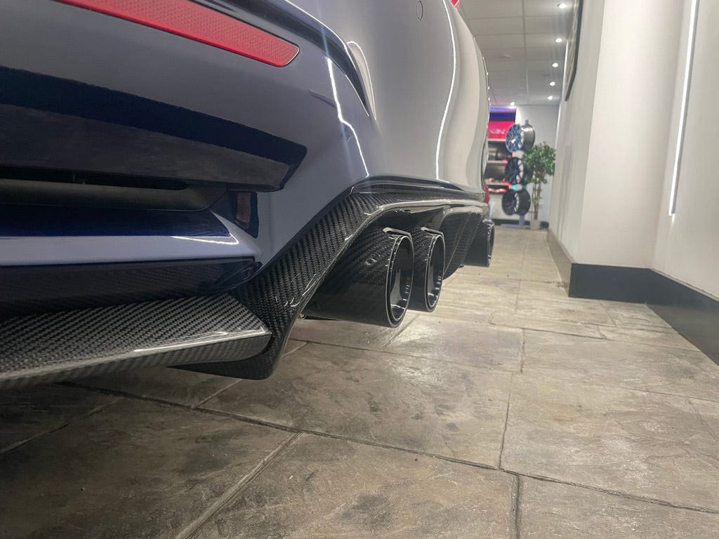BMW M3 (F80) FULL CARBON FIBRE KIT - V4